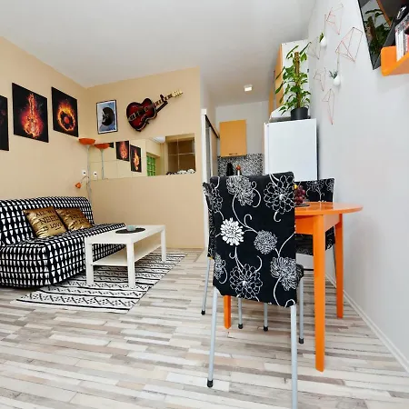 Holiday House Pop&rock With Pool Zadar