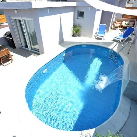 Tatil Evi Holiday House Pop&rock With Pool
